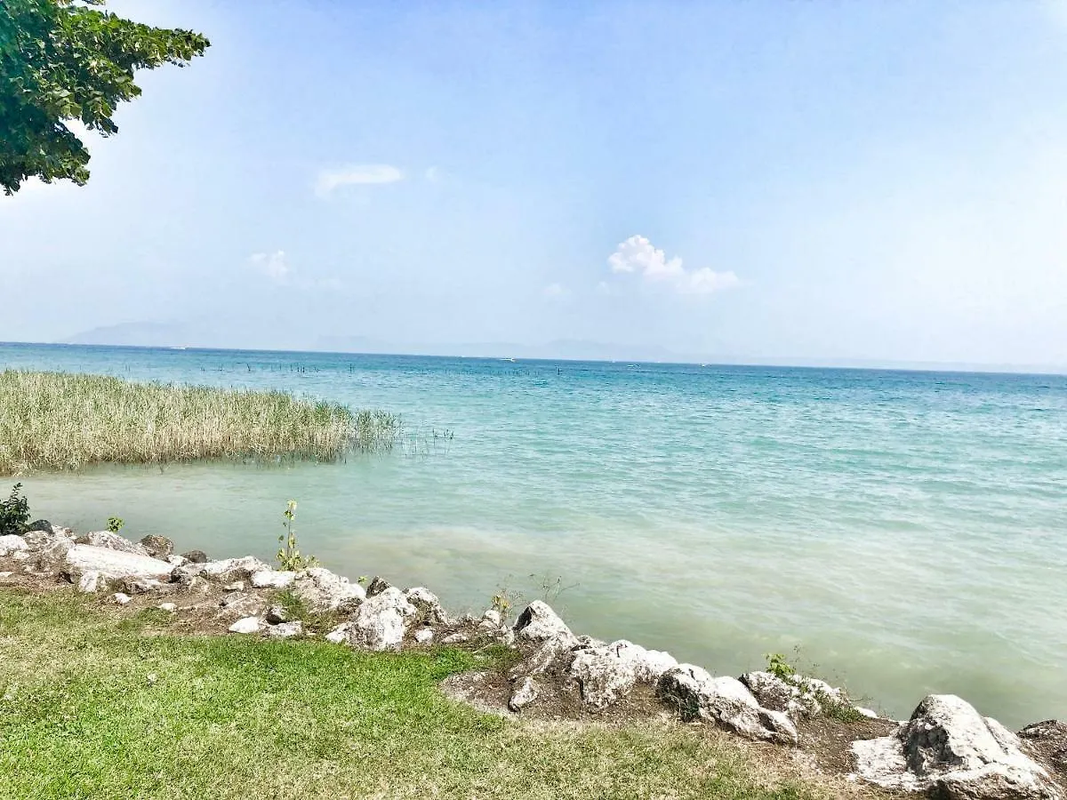 Deluxe Apartments Garda Sirmione